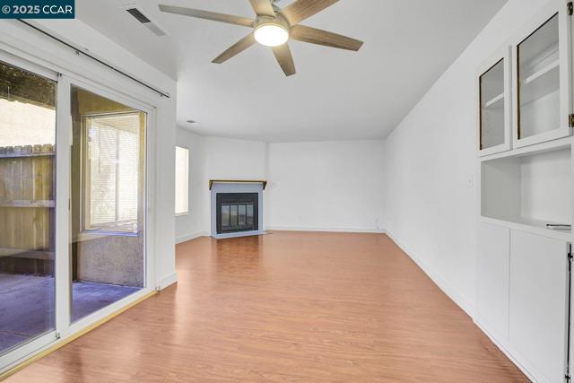 1440 Reganti Pl, Concord CA: https://media.crmls.org/mediaz/782595f7-4783-4f16-b75f-96f25dd08b1c.jpg