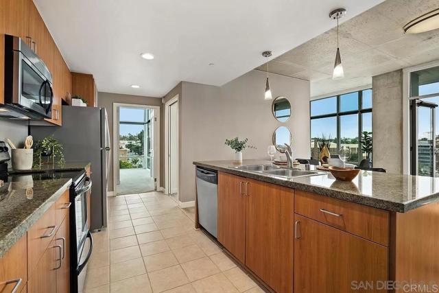 1080 Park Boulevard 607