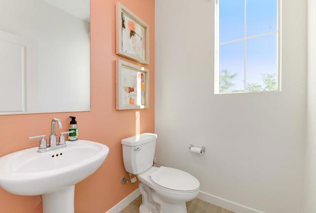 Detail Gallery Image 19 of 30 For 319 Lagoon Way, Santee,  CA 92071 - 2 Beds | 2 Baths