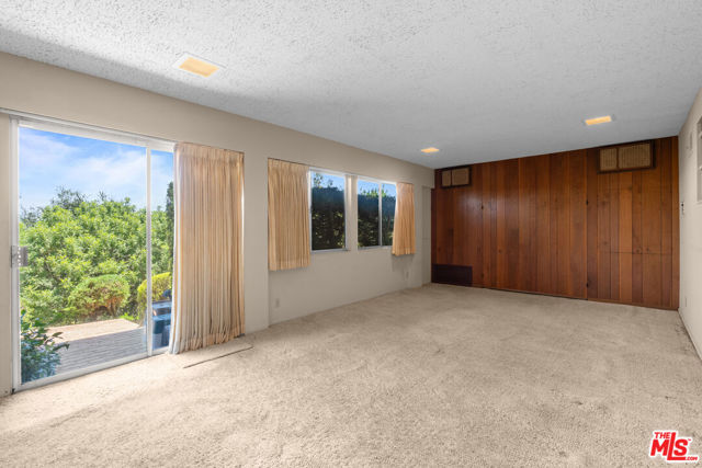 Drew Fenton | 924 Stonehill Lane Los Angeles CA | MLS: 7259977