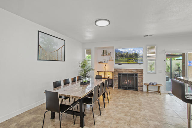 Image 16 of 33 For 83684 San Mateo Avenue
