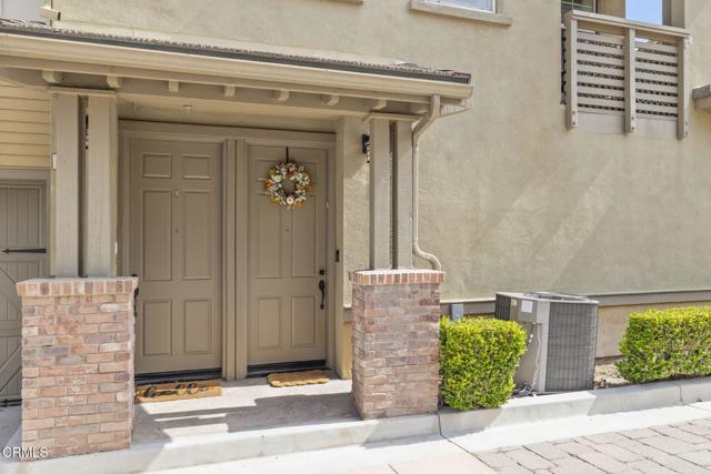 1524 Windshore Way, Oxnard CA: https://media.crmls.org/mediaz/782a09d8-5b29-4e9c-b641-5105cc7040e7.jpg
