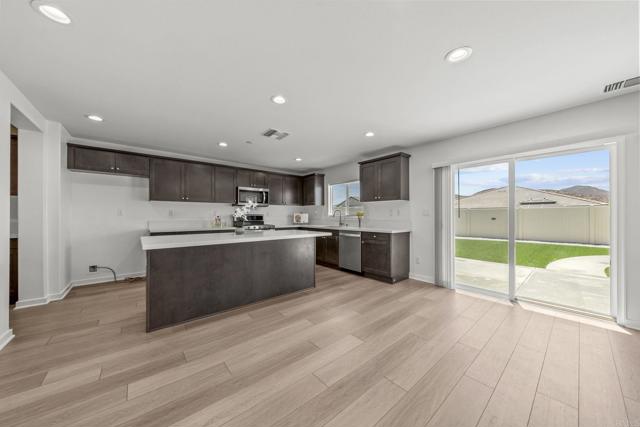 Image 21 of 59 For 28339 Levi Way
