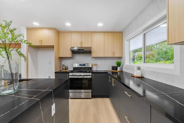 3 Harran Circle, Orinda CA: https://media.crmls.org/mediaz/782a8cdf-a193-4b9a-ae46-b5868833a3b7.jpg