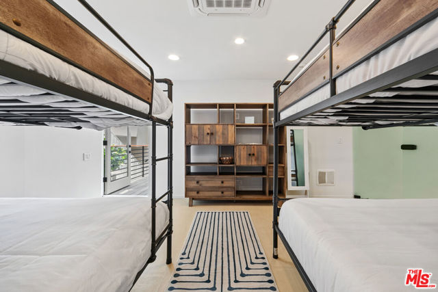 24928 Malibu Road, Malibu CA: https://media.crmls.org/mediaz/782ad597-abaf-4d1c-a736-d12b4a3d81b1.jpg