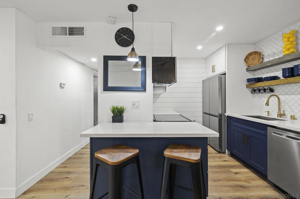 MLS #250039527SD image #11