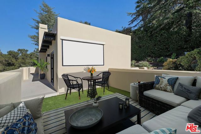 Drew Fenton | 25648 Timpangos Drive Calabasas CA | MLS: 7491855