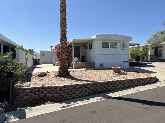 69255 Midpark Drive, Desert Hot Springs CA: https://media.crmls.org/mediaz/782ba24d-4068-4ef5-aed1-045106baf930.jpg