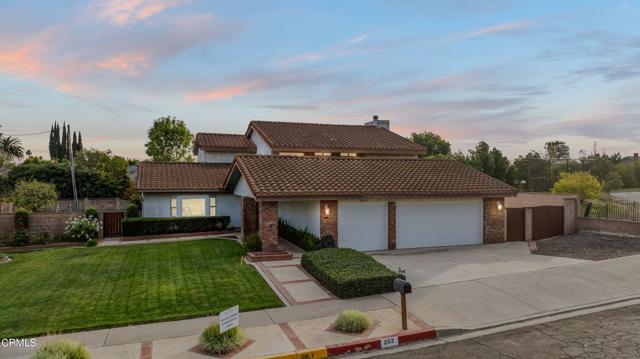 202 Faculty Street, Thousand Oaks CA: https://media.crmls.org/mediaz/782bab86-c509-48c0-a50c-5800e1aa9d5d.jpg