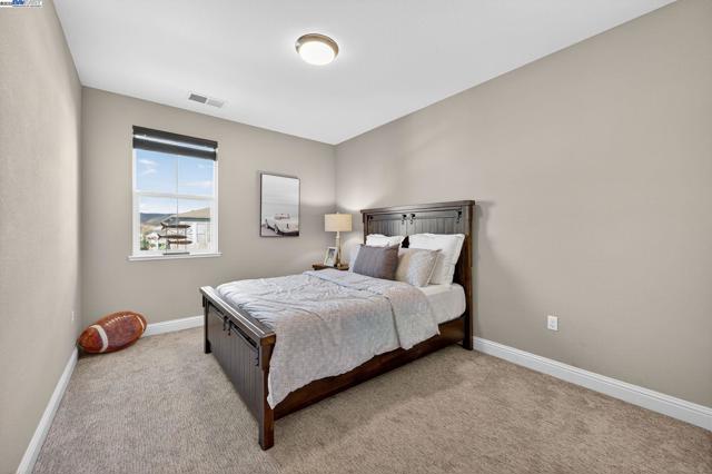 7058 Atlas Peak Dr, Dublin CA: https://media.crmls.org/mediaz/782bf341-3a50-4bdb-a5d2-90f566c72537.jpg
