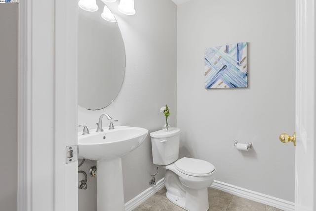 4119 Veneto Ct, Pleasanton CA: https://media.crmls.org/mediaz/782d5479-fc9c-410f-ad9a-0c6bb0df1d36.jpg