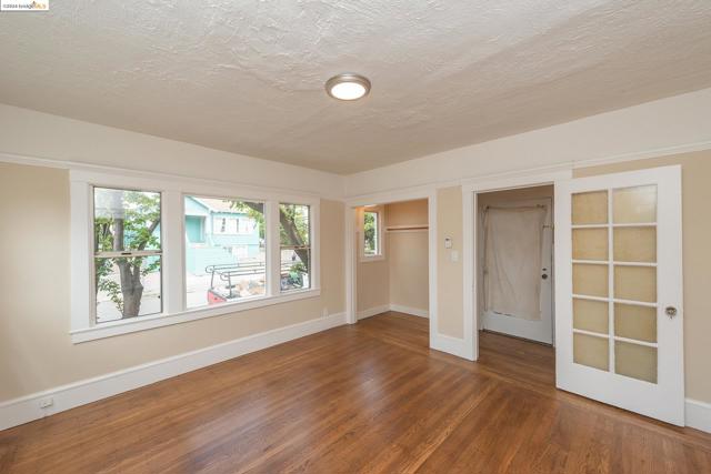 Image 10 of 46 For 707 Aileen St