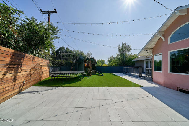 4916 Rupert Lane, La Canada Flintridge CA: https://media.crmls.org/mediaz/782e2856-0565-45aa-a519-24a51a308af8.jpg