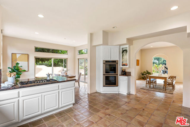 2175 Cold Canyon Road, Calabasas CA: https://media.crmls.org/mediaz/782e9f4a-0637-4563-bce1-7e1e3f5d2b0a.jpg