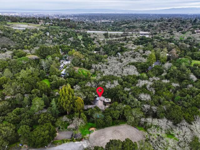 380 La Questa Way, Woodside CA: https://media.crmls.org/mediaz/782f2799-b2ae-427a-baff-317188f5fbc6.jpg