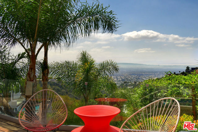 2137 Sunset Plaza Dr. photo 65