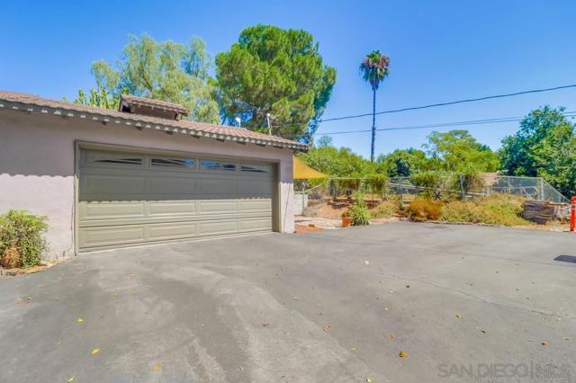 814 Via La Cresta, El Cajon, California 92021, 3 Bedrooms Bedrooms, ,2 BathroomsBathrooms,Single Family Residence,For Sale,Via La Cresta,250001408SD