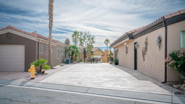 86169 Arrowood Avenue, Coachella CA: https://media.crmls.org/mediaz/782fbf8d-5cde-4faa-8e44-22eb3f51c773.jpg