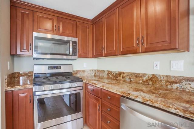 314 Channel Ln, Oceanside, California 92054, 2 Bedrooms Bedrooms, ,2 BathroomsBathrooms,Residential,For Sale,Channel Ln,240023035SD