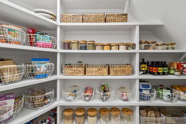 Image 25 of 61 For 17941 Vista Lomas Dr