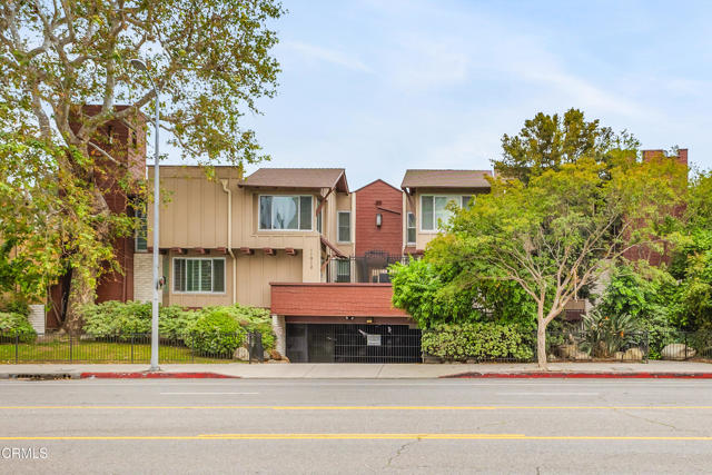 Detail Gallery Image 46 of 47 For 11912 Riverside Dr #20,  Valley Village,  CA 91607 - 2 Beds | 3 Baths