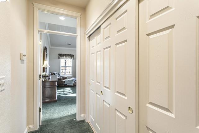 Image 17 of 40 For 8585 Whispering Oaks Rd