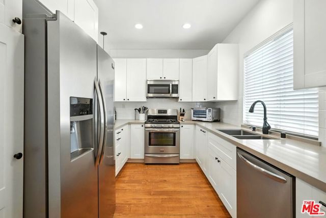 13012 Valleyheart Drive, Studio City CA: https://media.crmls.org/mediaz/7836276b-7aec-4ca5-ab0a-98e2992a70ec.jpg