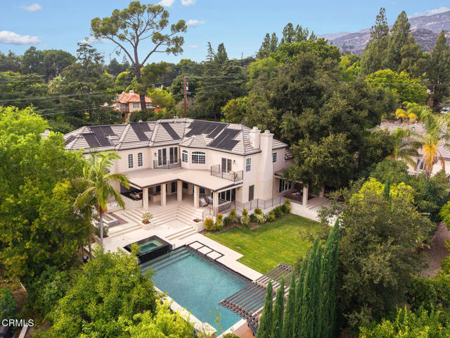 5008 La Canada Boulevard, La Canada Flintridge CA: https://media.crmls.org/mediaz/78363574-b1d7-483a-856b-399e987c4048.jpg