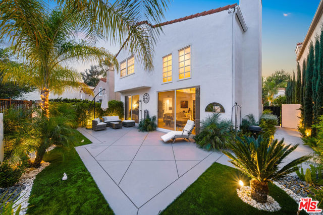 4392 Park Paloma photo 2