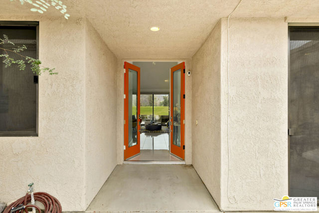 Image 5 of 54 For 68095 Seven Oaks Place
