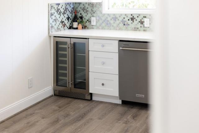 518 King Street, Santa Cruz CA: https://media.crmls.org/mediaz/78386d50-16a0-4c39-8c01-aa79a9c55f66.jpg