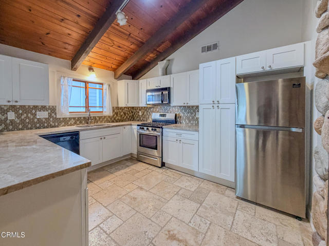 Detail Gallery Image 6 of 51 For 5142 Sandpiper Way, Oxnard,  CA 93035 - 3 Beds | 2 Baths