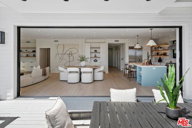 13048 Rose Avenue, Los Angeles CA: https://media.crmls.org/mediaz/7839b5d9-b4d2-4d6d-b255-7559bb4df7a9.jpg