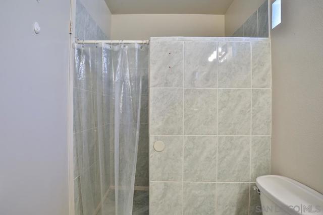 327 61st STREET, San Diego CA: https://media.crmls.org/mediaz/783a1493-b627-49d0-8fa2-4bfa4c906dcb.jpg