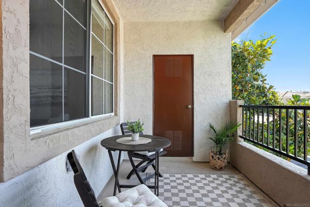 10728 Sabre Hill, San Diego, California 92128, 2 Bedrooms Bedrooms, ,2 BathroomsBathrooms,Condominium,For Sale,Sabre Hill,250031928SD