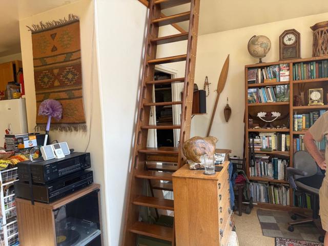 46 Valley View Road, Watsonville CA: https://media.crmls.org/mediaz/783ad43b-62de-44bf-af71-450509962cff.jpg