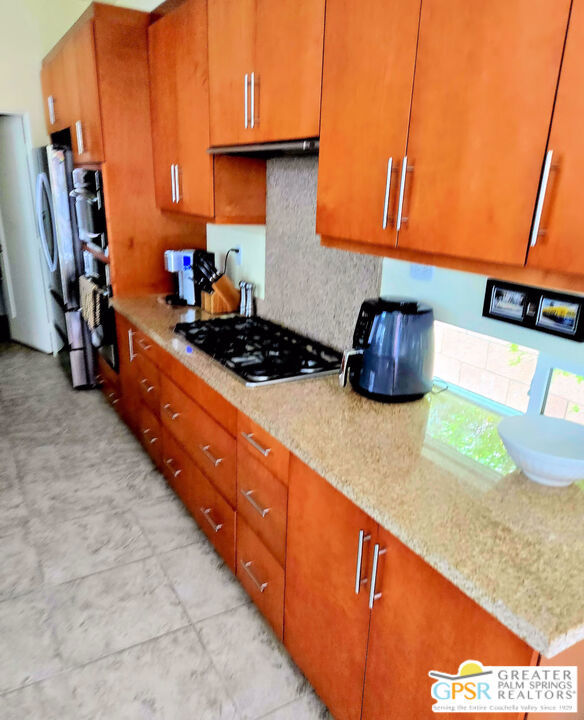 4945 Frey Way, Palm Springs CA: https://media.crmls.org/mediaz/783b6406-7d65-4f33-8bc1-d5732388ed8e.jpg