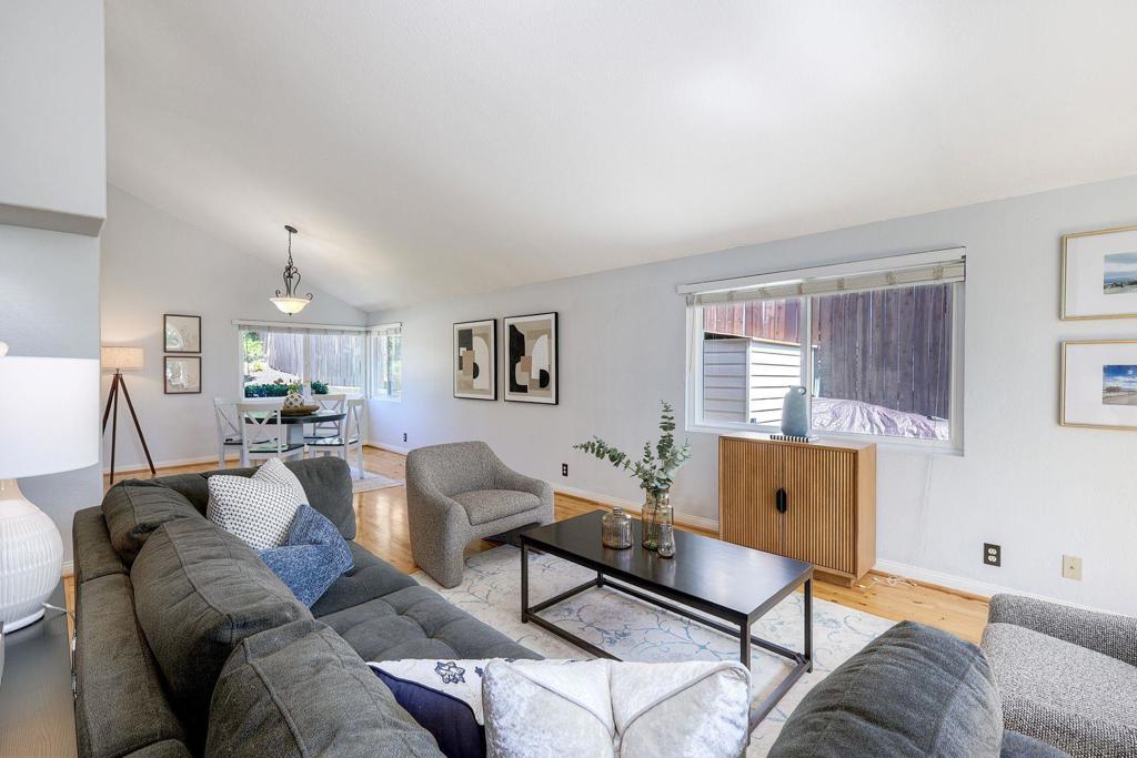 13976 Country Creek Rd - photo 4