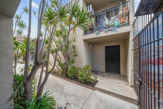 Detail Gallery Image 32 of 34 For 3825 Van Dyke Ave Apt 3, San Diego,  CA 92105 - 2 Beds | 1/1 Baths