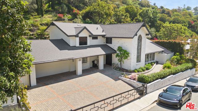 Drew Fenton | 1060 Chantilly Road Los Angeles CA | MLS: 7138387