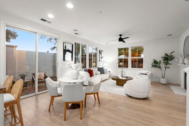 34298 Torrey Pine Lane, Union City CA: https://media.crmls.org/mediaz/783cb670-def0-4330-b2f6-db28c194d11c.jpg