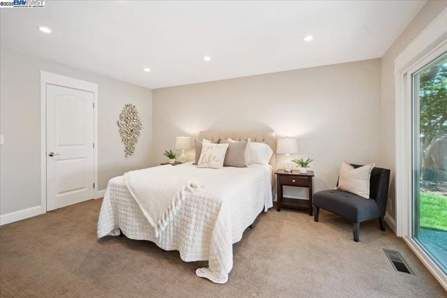 3186 Berkshire Ct, Pleasanton CA: https://media.crmls.org/mediaz/783cda6e-5976-4d0c-9f42-3a922afdb6e5.jpg