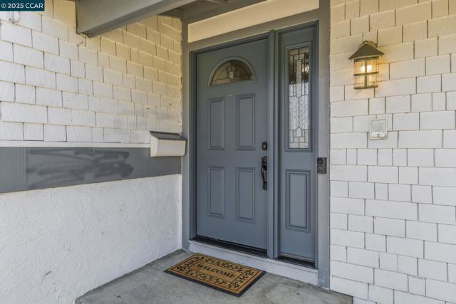 245 Parkview Ter, Vallejo CA: https://media.crmls.org/mediaz/783cdc40-1ac4-47f5-982f-cf5f03a7cfa9.jpg