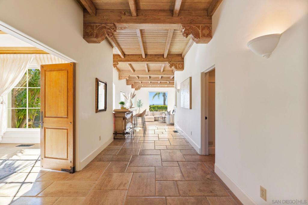 6692 La Jolla Scenic Dr S - photo 9