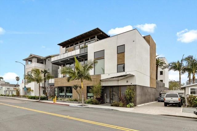 2677 State Street, Carlsbad CA: https://media.crmls.org/mediaz/783d1bd9-8654-4789-8a1b-38a073a2260b.jpg
