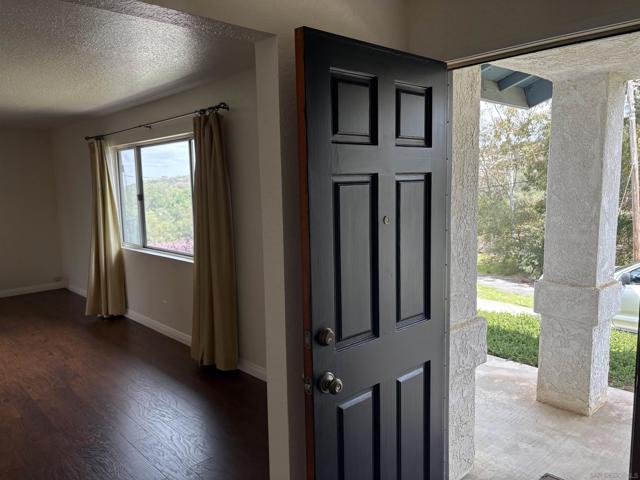 6702 Rainbow Hts. Rd.,  CA: https://media.crmls.org/mediaz/783dac9c-d90d-40b3-a988-8f65984ca7b6.jpg