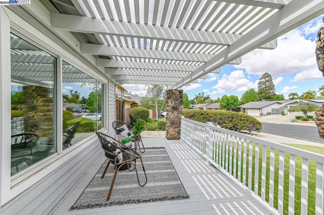 1047 Innsbruck St, Livermore CA: https://media.crmls.org/mediaz/783deb1a-810c-4521-9874-bb073735a525.jpg