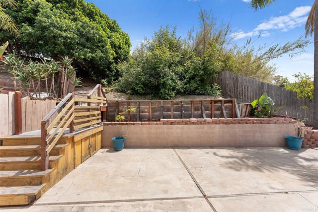 Detail Gallery Image 44 of 57 For 939 Chablis Ln, Vista,  CA 92083 - 4 Beds | 3 Baths