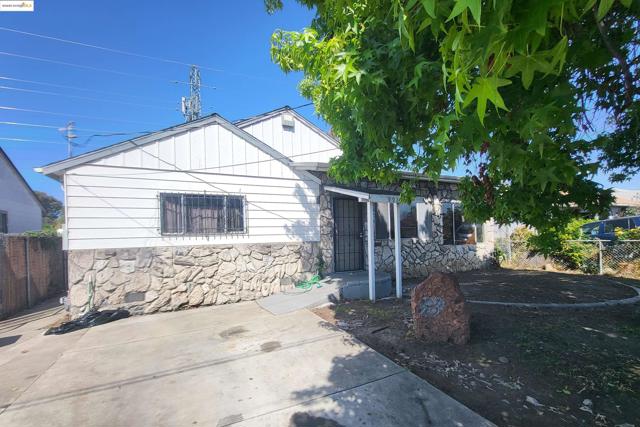 Details for 9925 Hesket Rd, Oakland, CA 94603