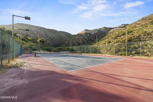 31505 Pacific Coast Highway, Malibu CA: https://media.crmls.org/mediaz/783fc6e0-2aac-430f-8765-3b62a2ed5887.jpg